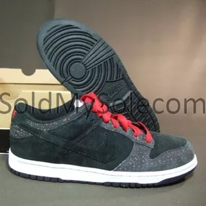 продаются кроссовки Nike Dunk Low.в очень хорошем состоянии!