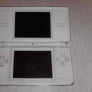 Игровая консоль NintendoDS lite