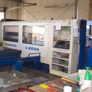 Продаём б/у TRUMPF TRUMATIC L 2530 станок для лазерной резки