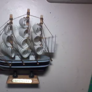 модель кораблика