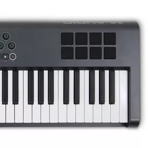 MIDI-клавиатура M-Audio Axiom 61