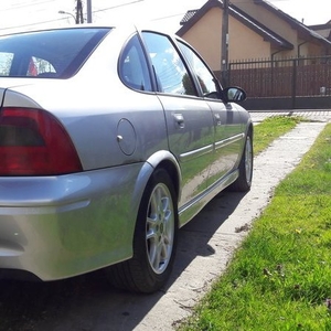 Opel Vectra B 16 16V бензнн 1999 г.