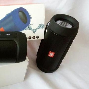 Беспроводная колонка JBL Charge2 продам.