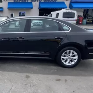 Volkswagen,  Passat 1.8T S,  2016