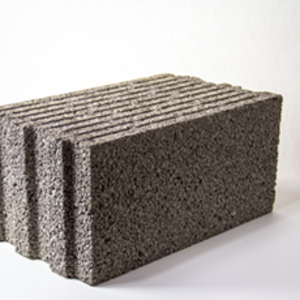 Керамзитобетонные строительные блоки: щелевые и полнотелые. 