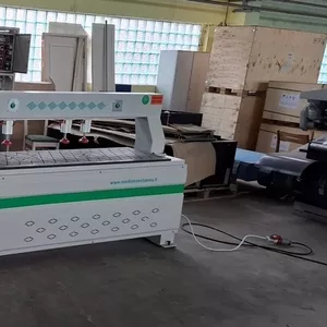 CNC сверлильно-долбежный станок  WOODLAND MACHINERY  (новый)