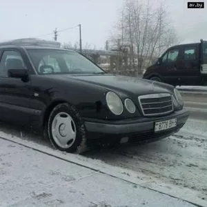 Продам Mercedes E210