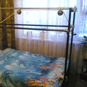 Продам кровать с матрасом и балканской рамой 