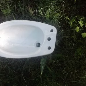 Продам  биде напольное