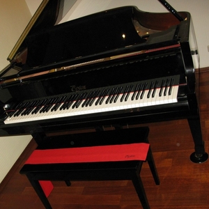 Продаётся рояль Boston GP-163 PE кабинетный,  чёрный